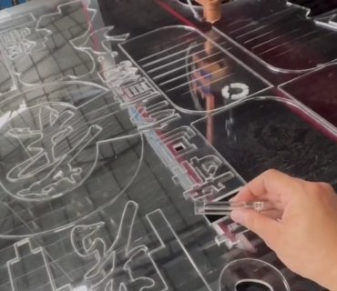 Acrylic and plastic advertising industry