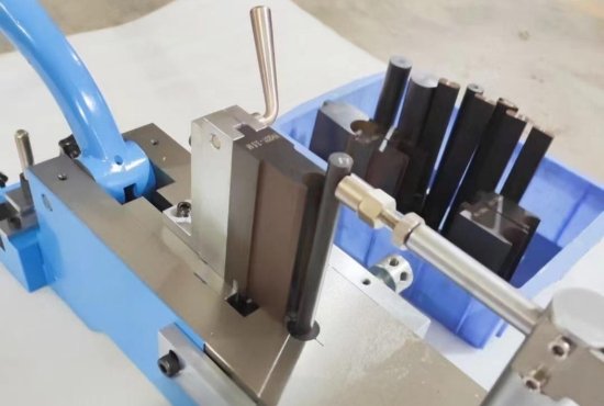 customized 100mm height manual steel rule bending machine