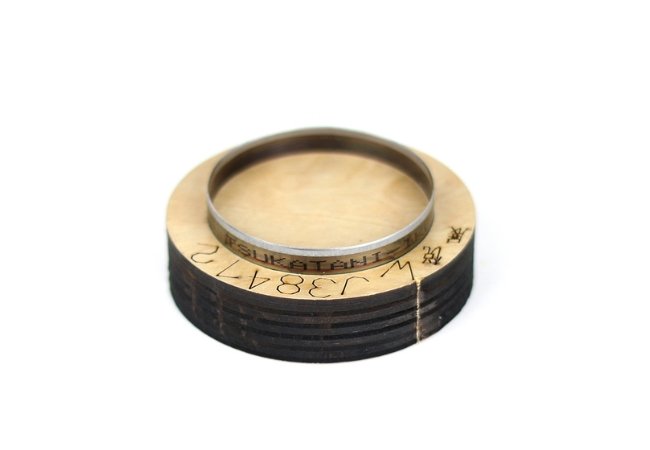 round wood die
