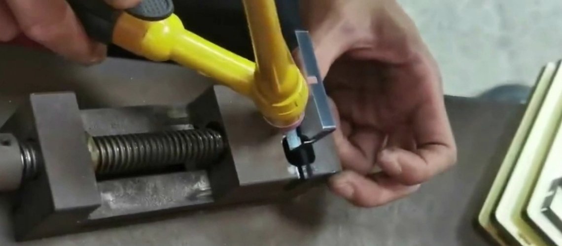 pliers of steel rule welding vdieo page