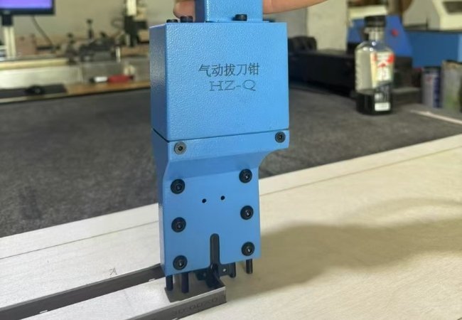 steel rule puller